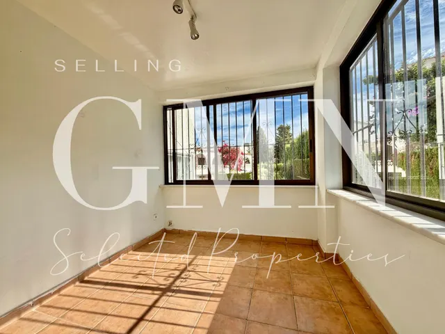 EXCELENTE VILLA EN ESQUINA EN ALBIR | MÁS PRIVACIDAD, LUZ Y GRAN POTENCIAL — 24