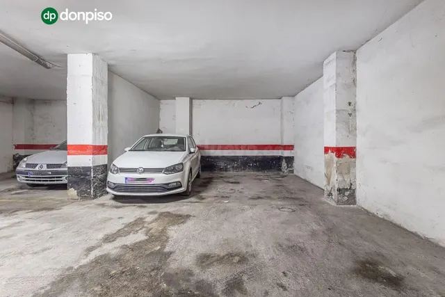 Garaje doble en venta en Urbanización Parque del Genil – Gra - foto 2