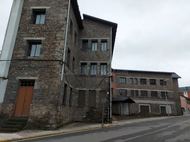 OPORTUNIDAD ANTIGUO HOSPITAL DE LA MINERO - foto 3