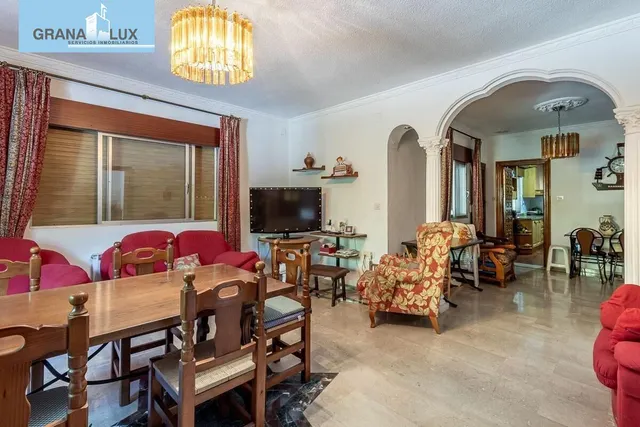 Espectacular Chalet en Ogijares - Ideal para Familias — 15
