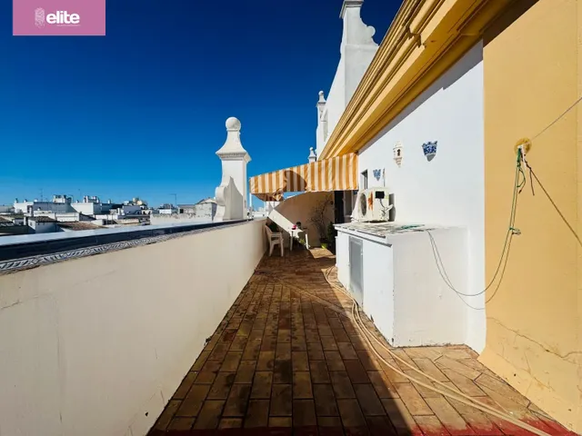 MAGNIFICO ATICO EN EL CENTRO DE JEREZ