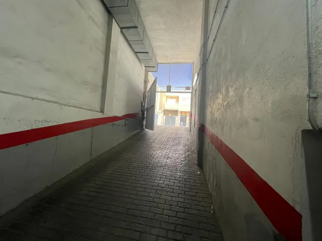 Plaza de Garaje Calle Diego Ramirez — 8