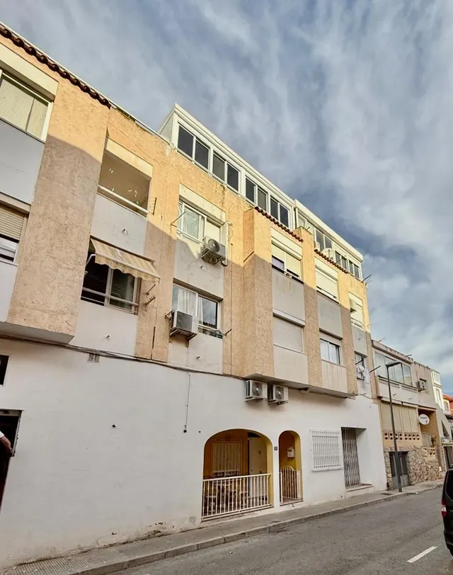 Exclusiva - ático gran terraza y potencial para 3 dormitorios en La Nucía - ideal inversores — 24