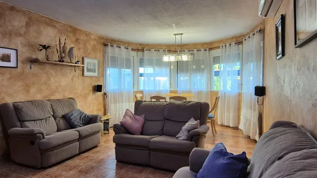 Original chalet con piscina cubierta — 26