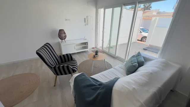 Estupendo Bungalow Planta Baja  con piscina Privada — 10