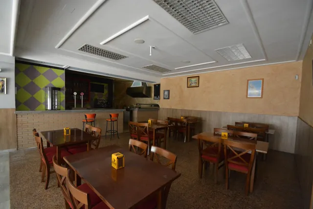 LOCAL ADAPTAT COM A CAFETERIA, EN VENDA *  VILANOVA DEL CAMÍ - ESTACIÓ — 5