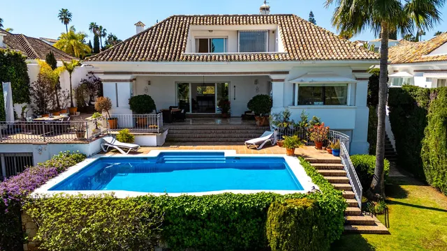 Chalet 7 habitaciones 660m² en venta - Marbella — 11
