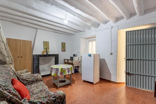 Casa rural en término de Montefrío. — 9