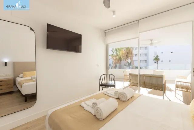 Piso con gran terraza y vistas al Campo de Golf — 30