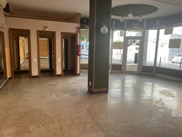 Local comercial en zona San José - Ontinyent — 2