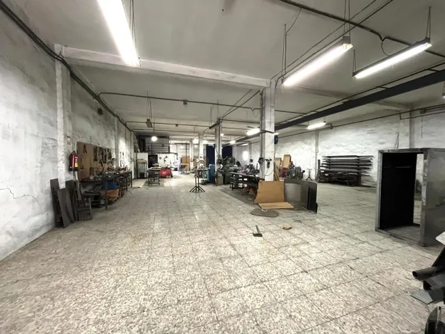 Nave industrial en suelo urbano - foto 3