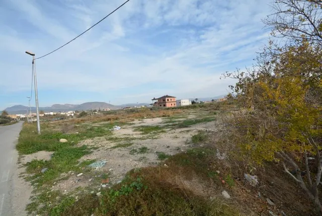 Parcela urbanizable (casco urbano) ¡¡ PRECIO REBAJADO !! — 4