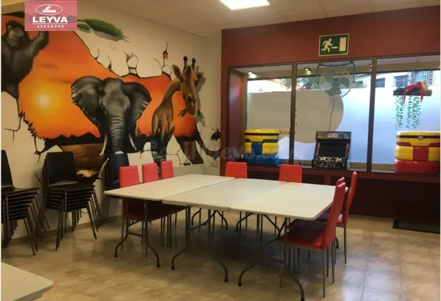 Local comercial al lado del Ayuntamiento - foto 4