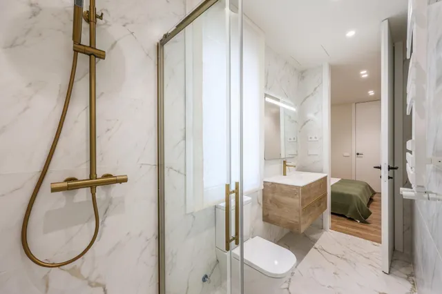 Exclusiva vivienda de lujo en planta alta con orientación sur junto al retiro — 35
