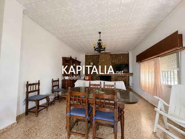 Casa en ALQUILER en Bixquert con piscina privada, jardín y b - foto 5