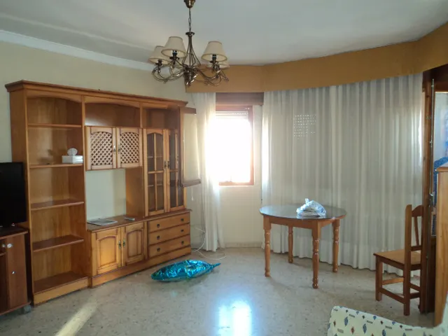 Piso para entrar a vivir en pleno centro de la Roda. — 22