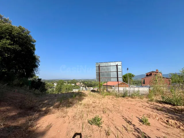 PARCELA URBANA DE 716 m2 EN SANT JULIÀ D’ALFOU — 3