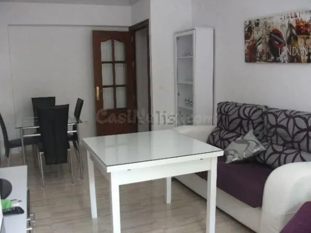 SE ALQUILA UN PISO EN CALLE SAN ISIDRO IDEAL PARA ESTUDIANTE - foto 3