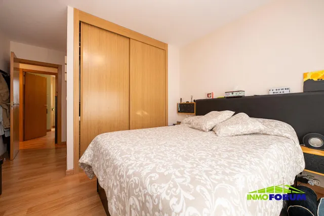 Luminoso piso de 3 dormitorios, 2 baños, garaje y trastero. — 21