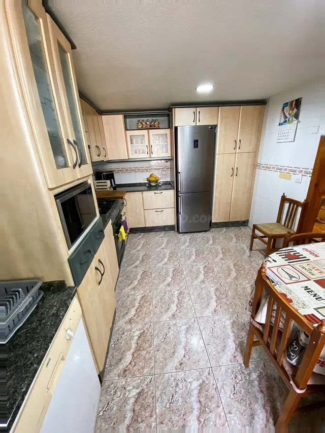 Piso de 4 dormitorios con garaje en el centro de Águilas · 200.000 € — 5