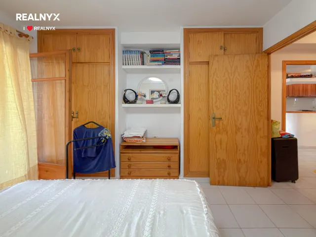 La Veleta! Acogedor apartamento exterior , con amplia terraza y vistas laterales al mar ubicación en urbanización exclusiva con piscina a 150 metros del mar — 25