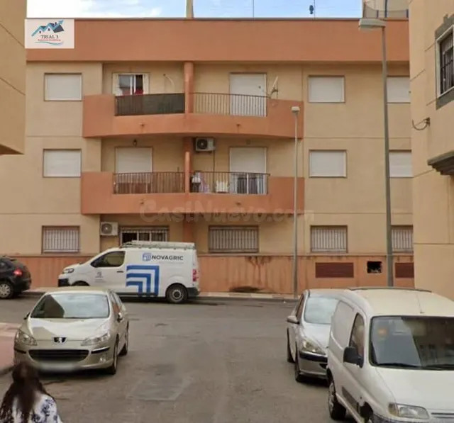 Venta Piso + Garaje en Roquetas de Mar (Almería) - foto 3