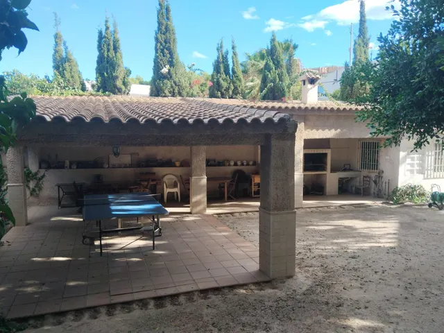 Chalet independiente esquina  en avenida Denia — 3