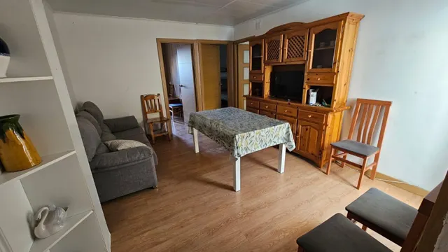 CASA A LA VENTA EN EL CENTRO DE CALELLA CON AMPLIA TERRAZA Y - foto 2