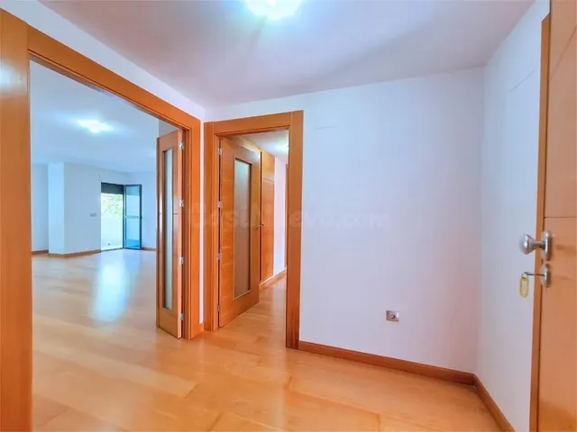 PISO EN AVENIDA REINA VICTORIA CON PISCINA COMUNITARIA SIN C - foto 5