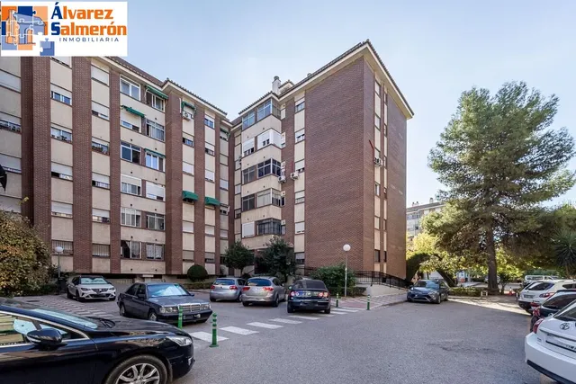 Espacio, luz y comodidad en una vivienda con grandes posibilidades en zona Alcampo — 29