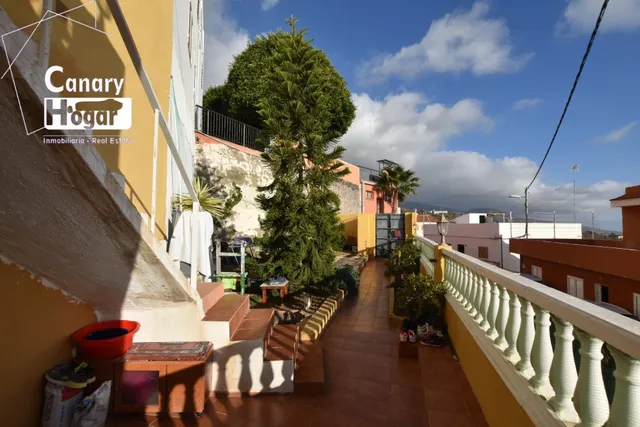 Casa con terreno en venta en Chio Guia de Isora — 37