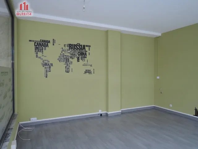 LOCAL COMERCIAL REFORMADO EN GALERÍAS CÉNTRICAS DE LA CIUDAD — 2