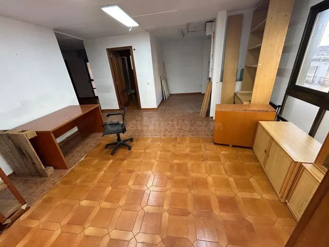 OPORTUNIDAD... SE VENDE EDIFICIO.. MENOS UNA VIVIENDA ....UB - foto 5