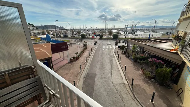 HOSTAL EN 1º LINEA DE MAR — 13