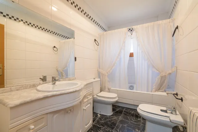 ESPECTACULAR CHALET EN ZONA CIUDAD JARDIN — 11