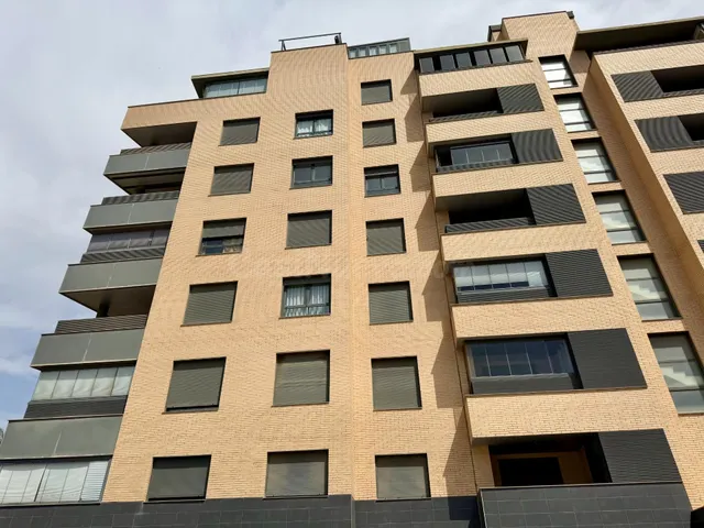Exclusivo apartamento con piscina, gimnasio, sauna, garaje y trastero en Vega de Acá — 25