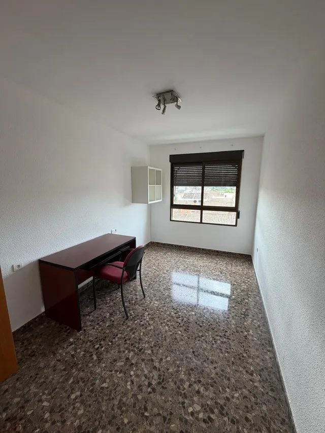 Amplio y Luminoso Piso en Alboraya con Vistas Despejadas — 38