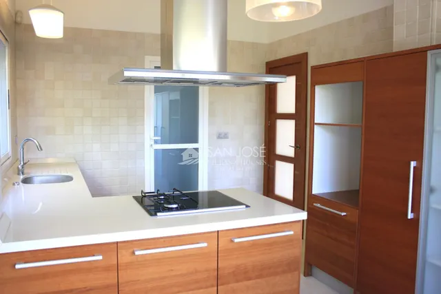 CHALET EN PRIMERA LINEA DE CAMPO DE GOLF, ALENDA GOLF, ALICANTE — 39