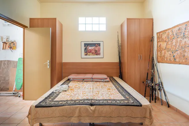 Casa en Riumar con parcela de 600 m2, piscina, garaje, jardín y parking para dos coches — 24