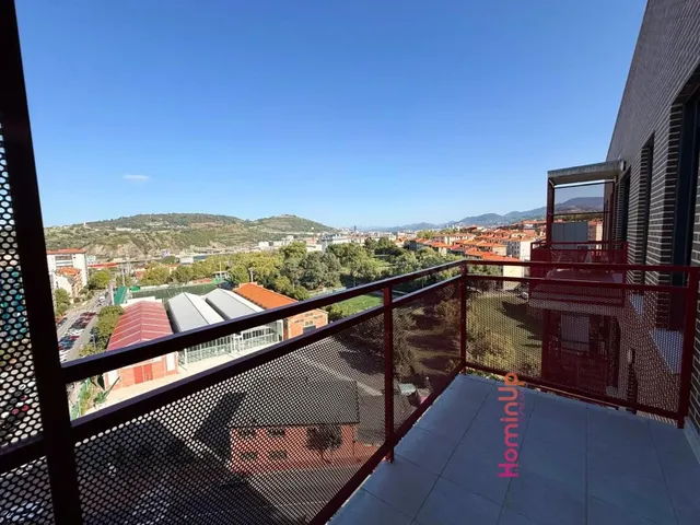 Se Alquila en Exclusiva Vivienda a Estrenar de 2 Dormitorios - foto 2