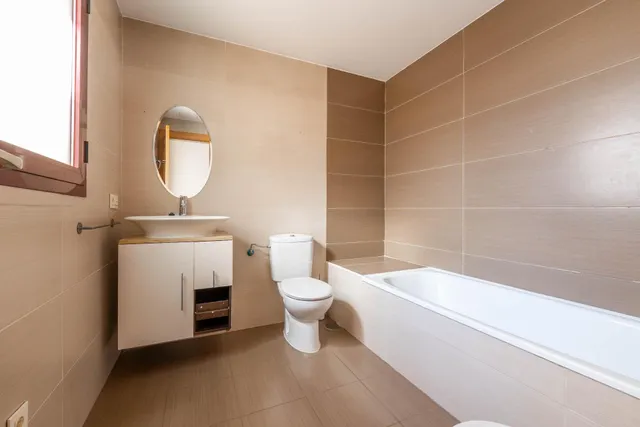 Casa en venta en belicena, Granada | espacio, luz y posibilidades — 37