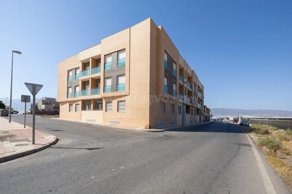 !!Espectacular vivienda en Roquetas de Mar!!