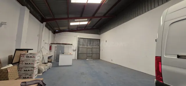 NAVE EN VENTA EN LLIRIA