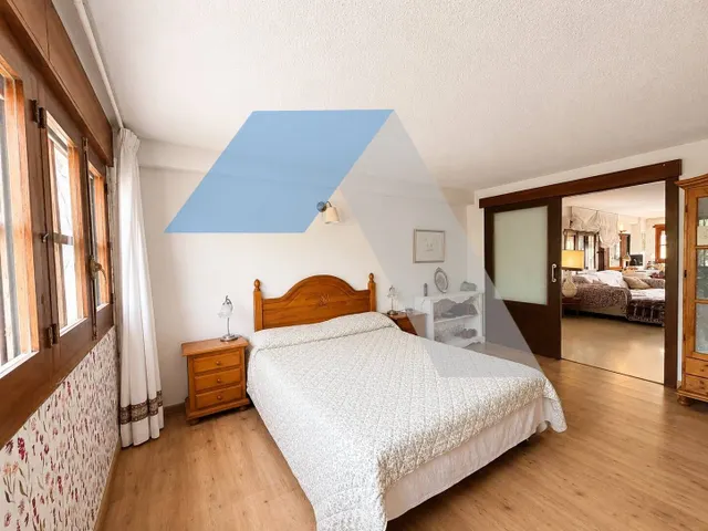 Chalet con gran parcela y múltiples posibilidades en Los Girasoles — 11