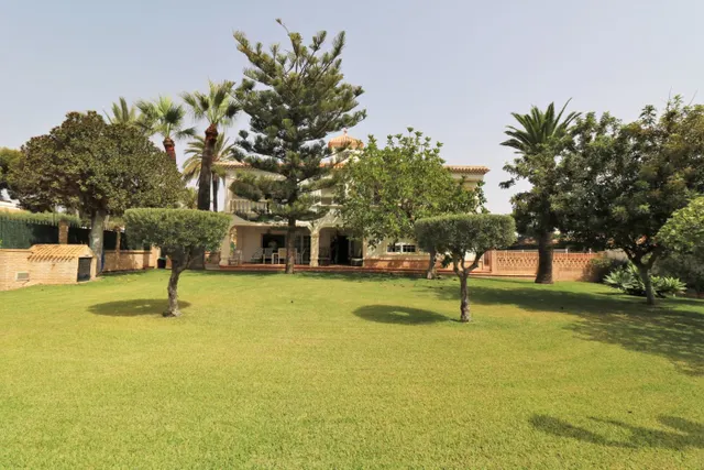 GRAN VILLA EN LA EXCLUSIVA ZONA DE CABO ROIG — 7