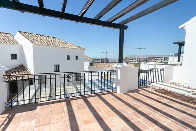 Precioso Atico Triplex de 4 dormitorios en Altos de los Monteros en perfecto estado — 25
