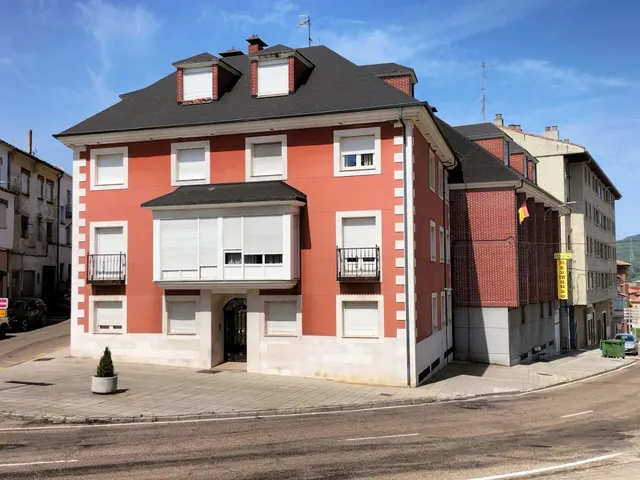 MONCASA VENDE ATICO EN GUARDO — 24