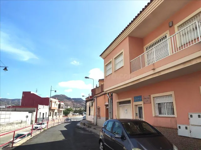 Apartamento 4 habitaciones 131m² en venta - Santa lucia - foto 2