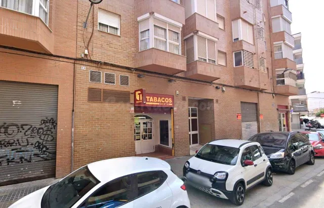 Local comercial 4 habitaciones 117m² en venta - Torrefiel - foto 2