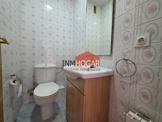 Amplia vivienda de 4 dormitorios con dos terrazas acristaladas en venta la zona sur de Ávila — 24